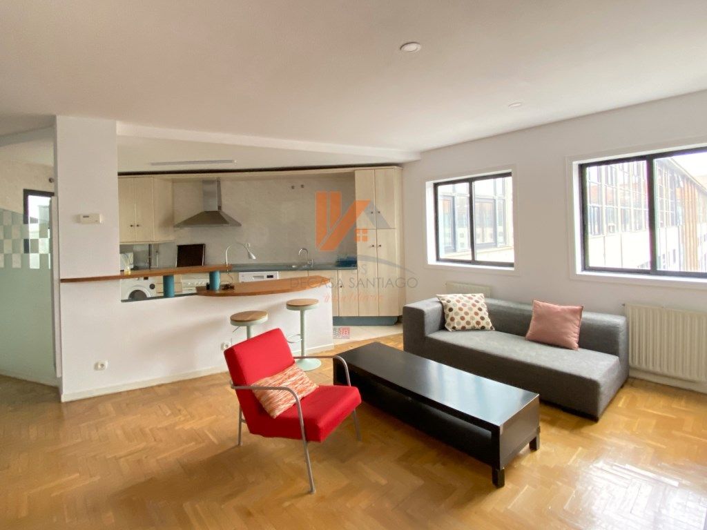 Vista exterior de Apartamento en venta en Santiago de Compostela  con Horno y Lavadora