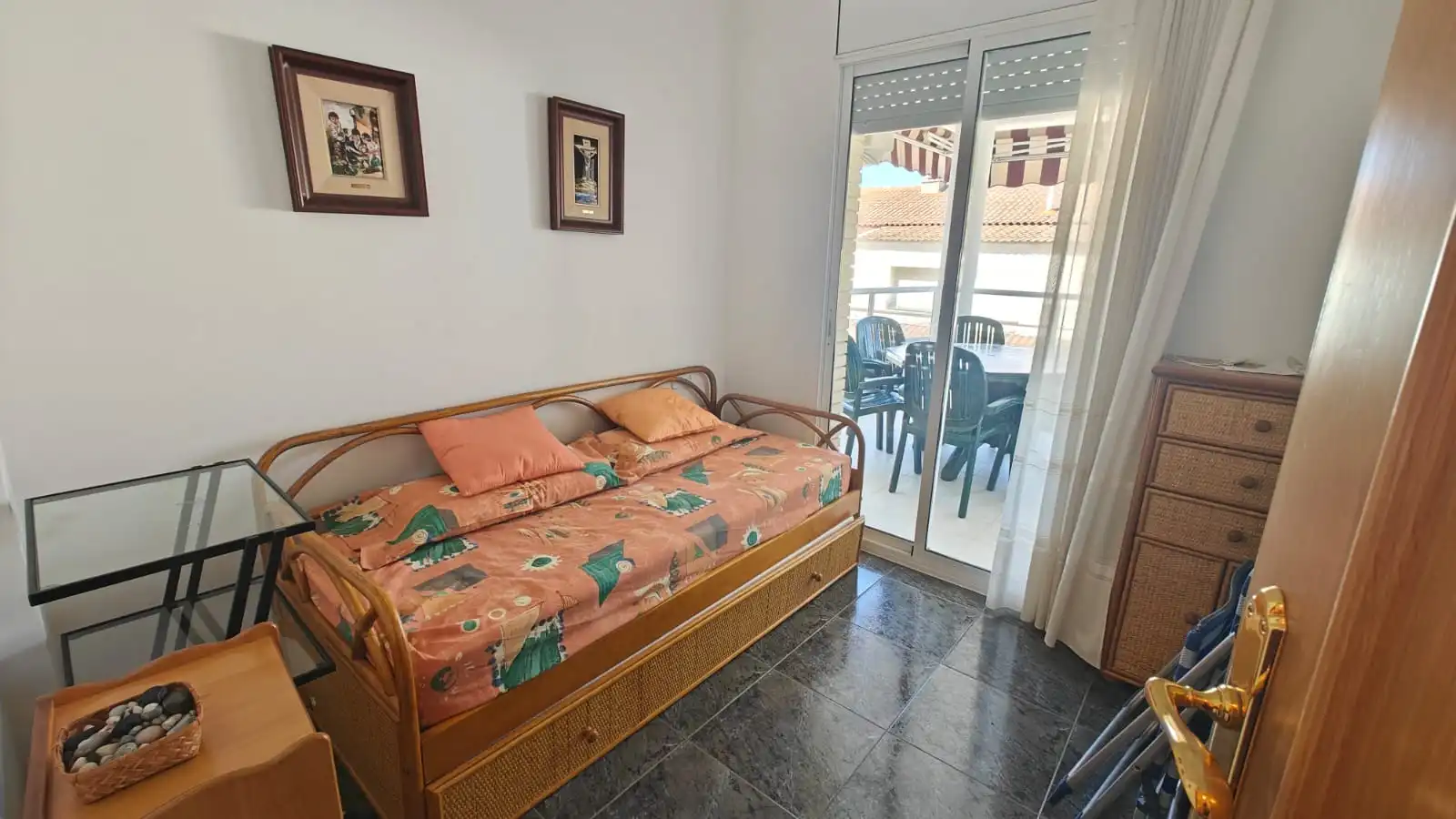 Schlafzimmer von Wohnung zum Verkauf in Cunit mit Klimaanlage, Heizung und Terrasse