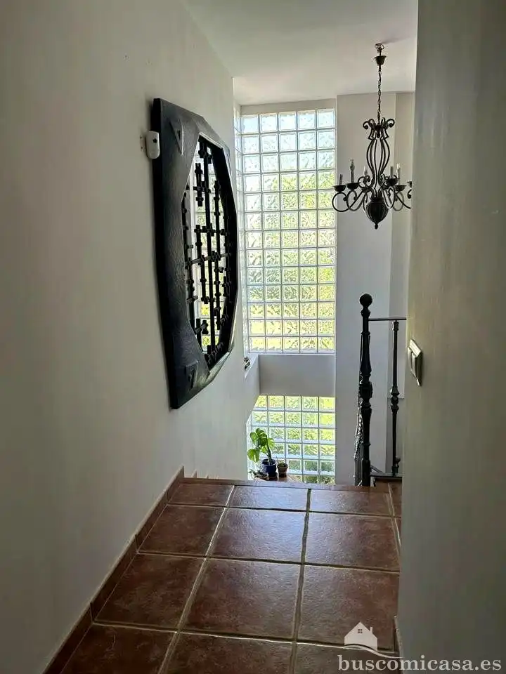 Casa adosada en venda en Linares amb Aire condicionat, Jardí privat i Terrassa