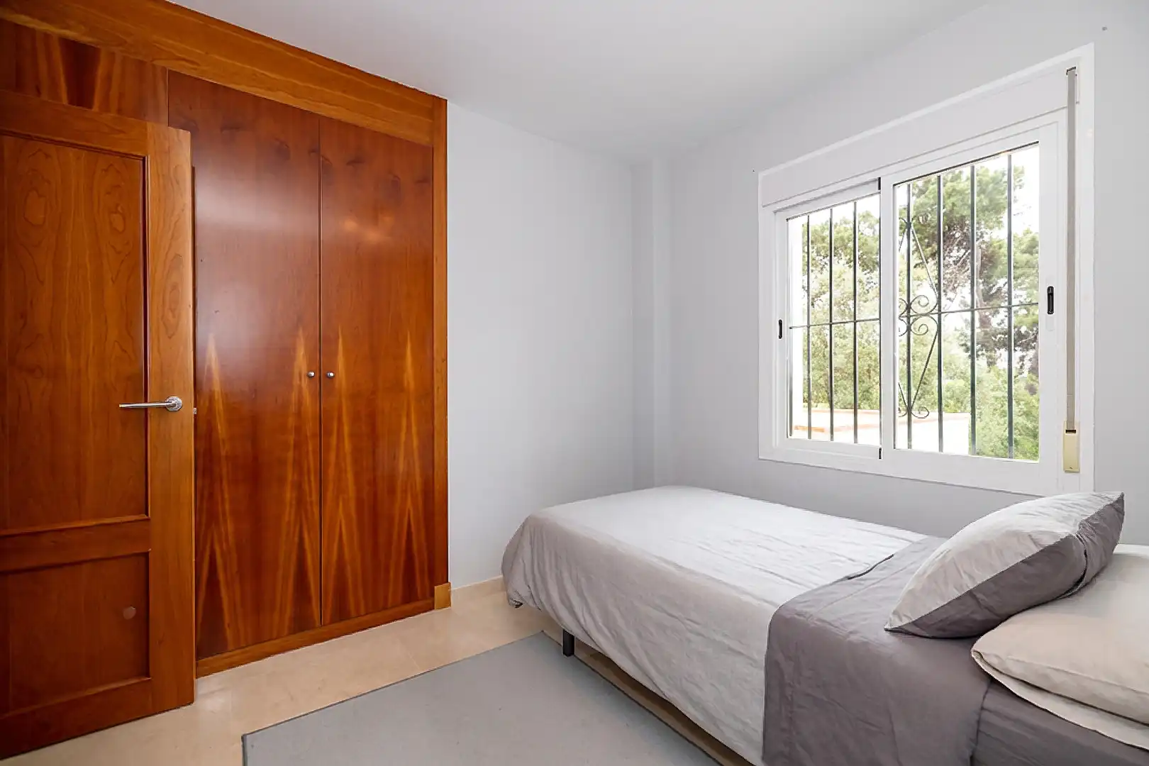 Bedroom of Detached homes for sale in Marbella  with Air Conditioner, Heating and Private garden