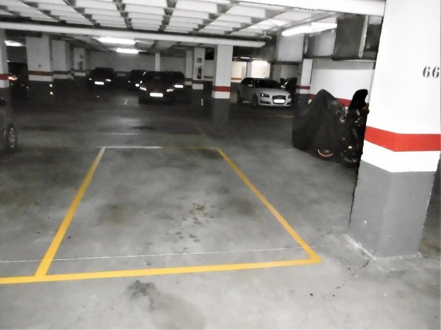 Parking de Piso de alquiler en Valladolid con Calefacción