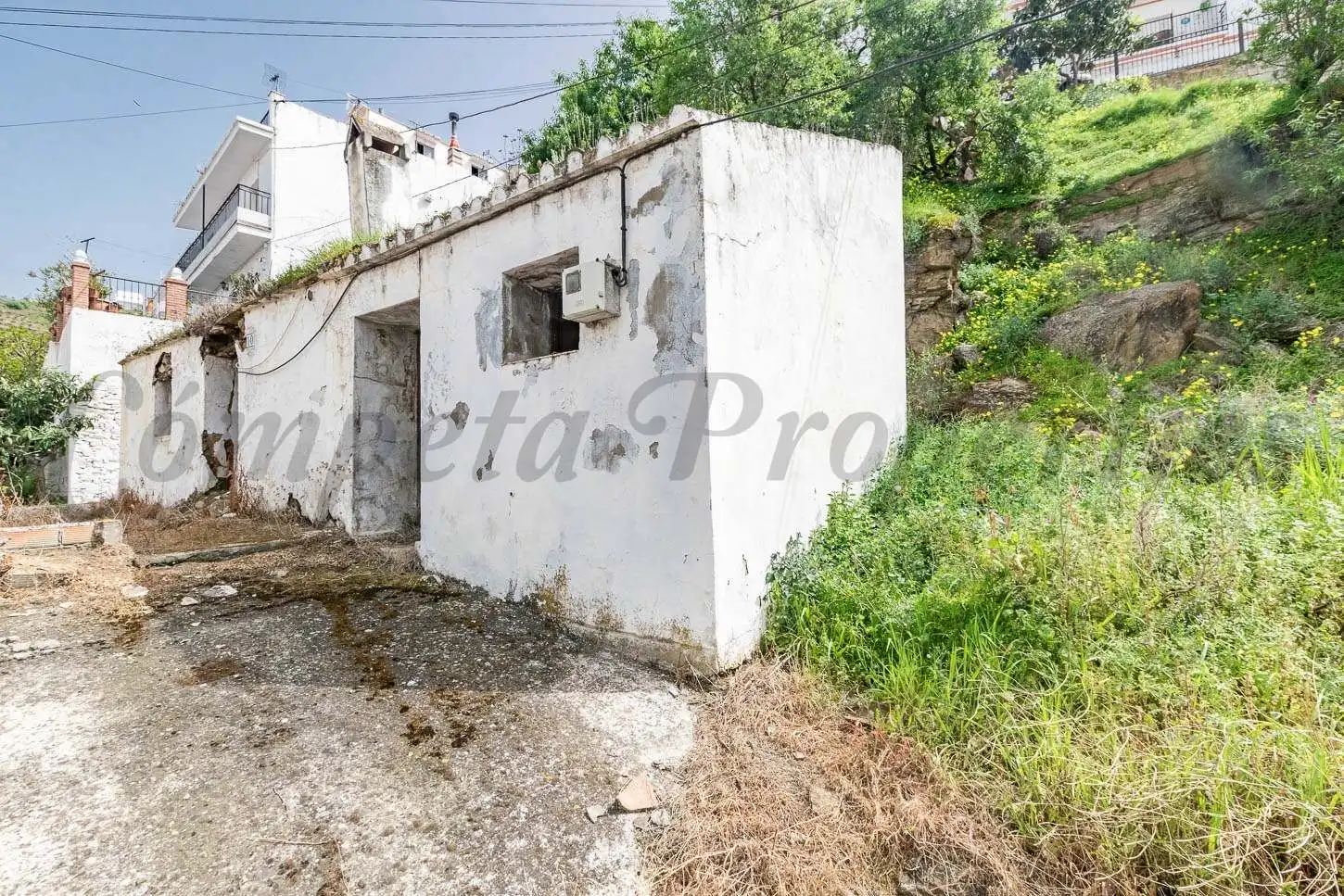 House with garden for sale in Sayalonga
