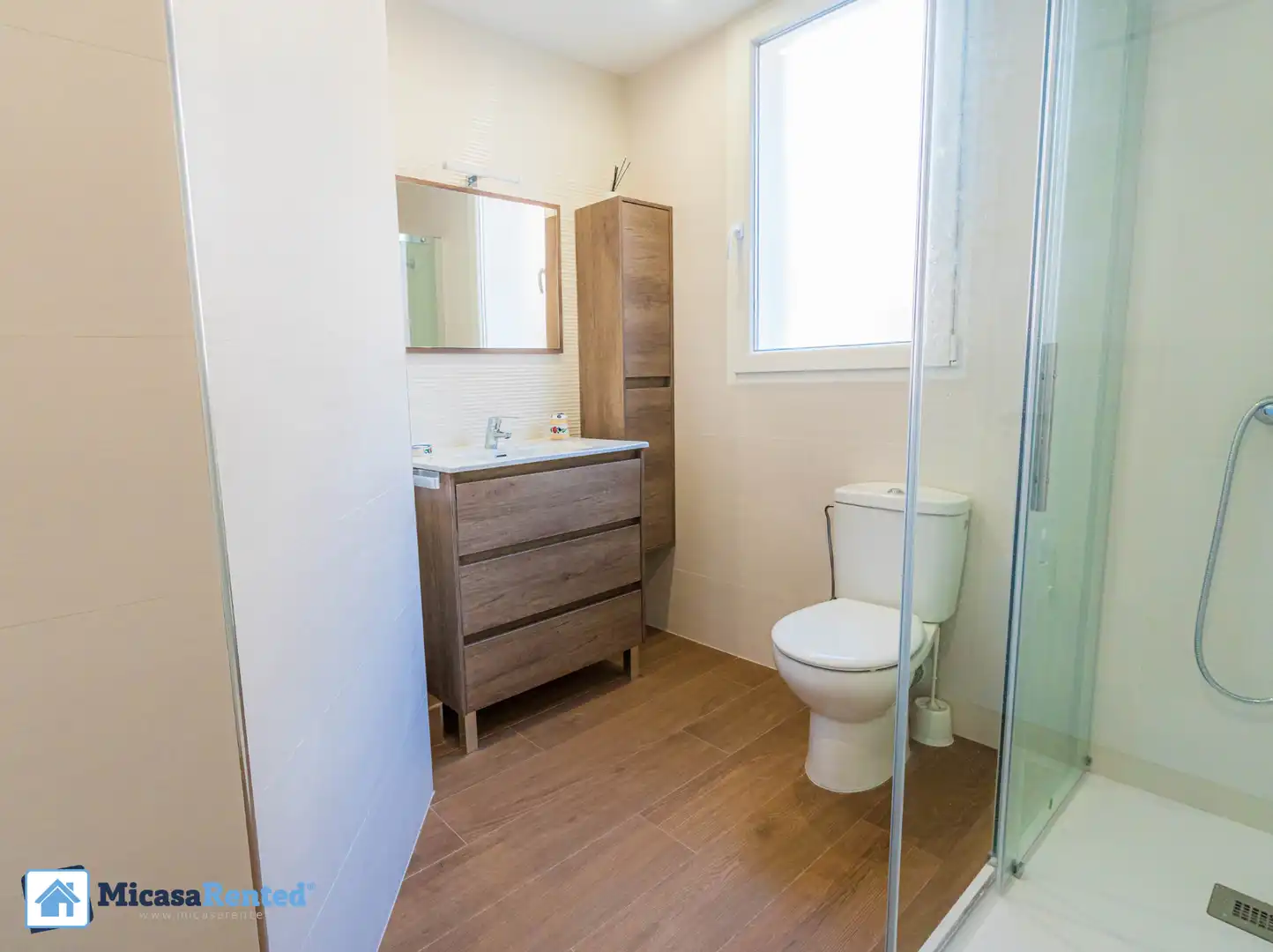 Baño de Piso en venta en Santander con Calefacción, Parquet y Terraza