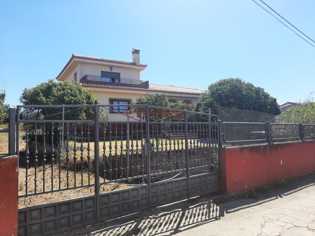 Vista exterior de Casa o xalet en venda en Villa del Campo