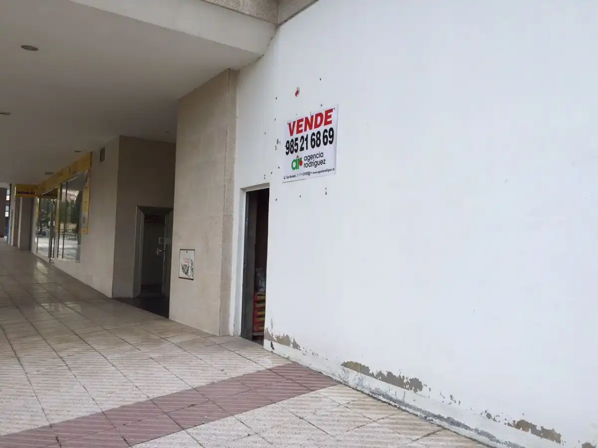 Local comercial en venta en Vallobín - La Florida, imagen 2