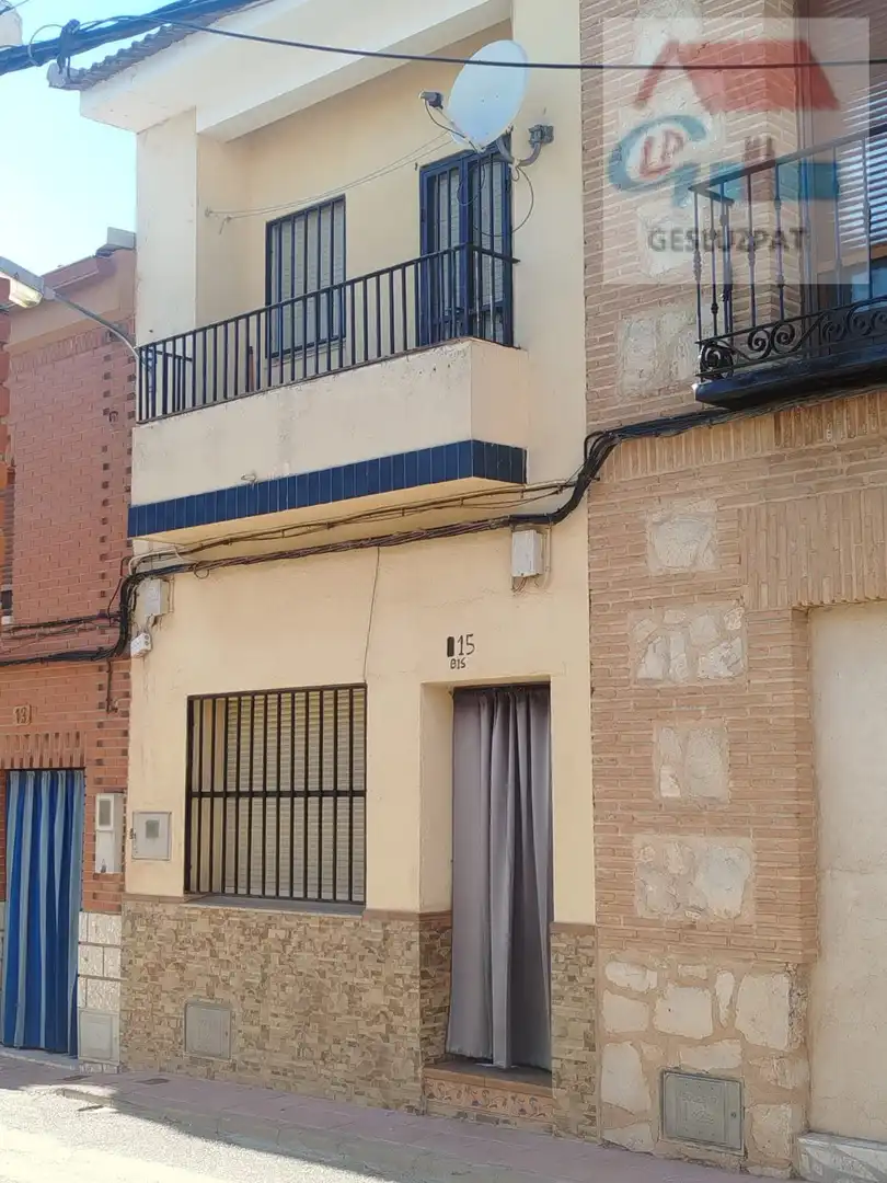 Casa amb terrassa en venda a Corral de Almaguer