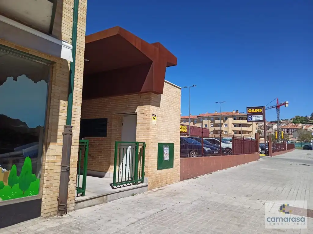 Garaje de alquiler en Calle Mancebo De Arevalo, 15, Sur