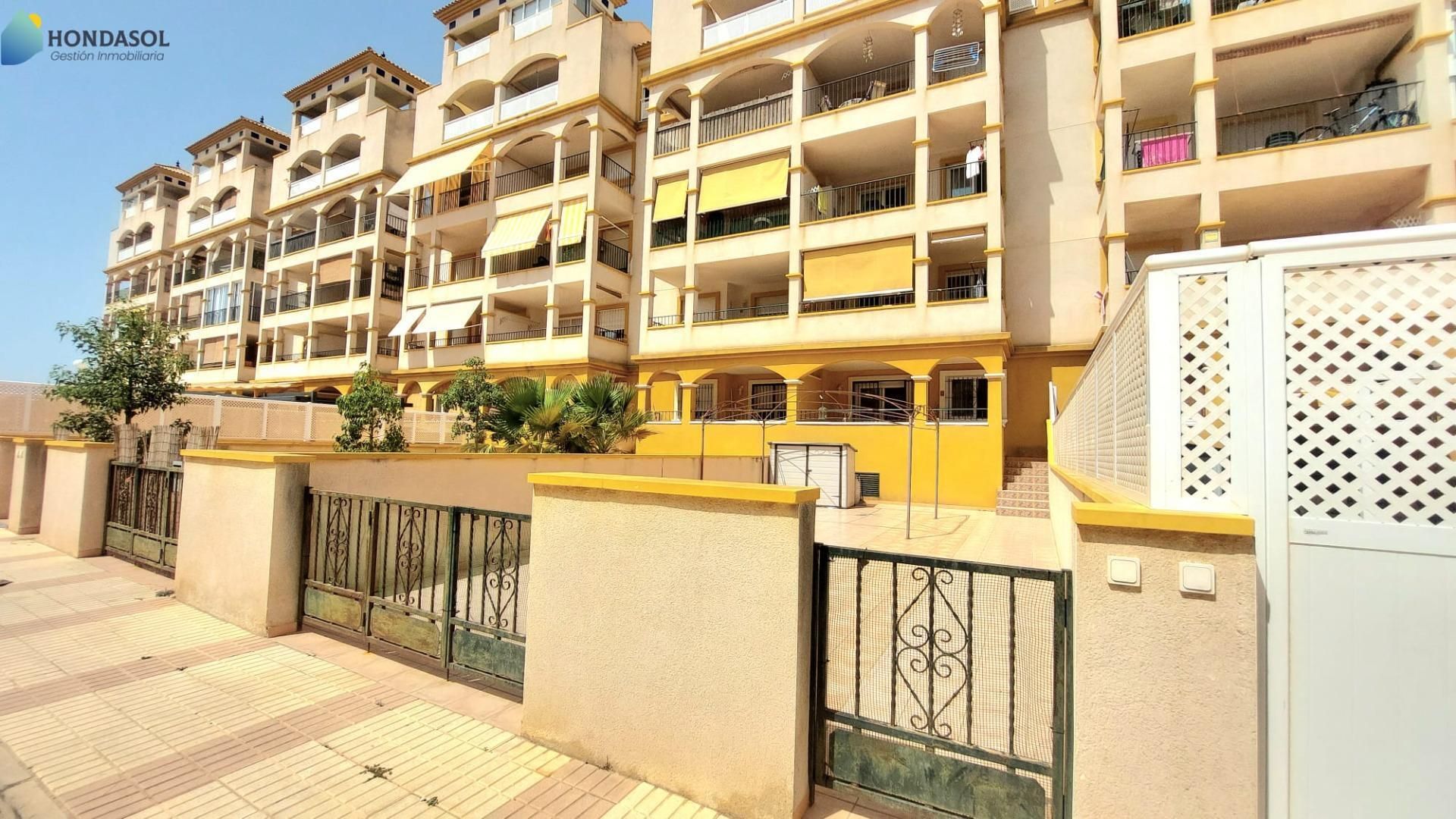 Vista exterior de Planta baja en venta en Cartagena con Aire acondicionado, Terraza y Piscina comunitaria