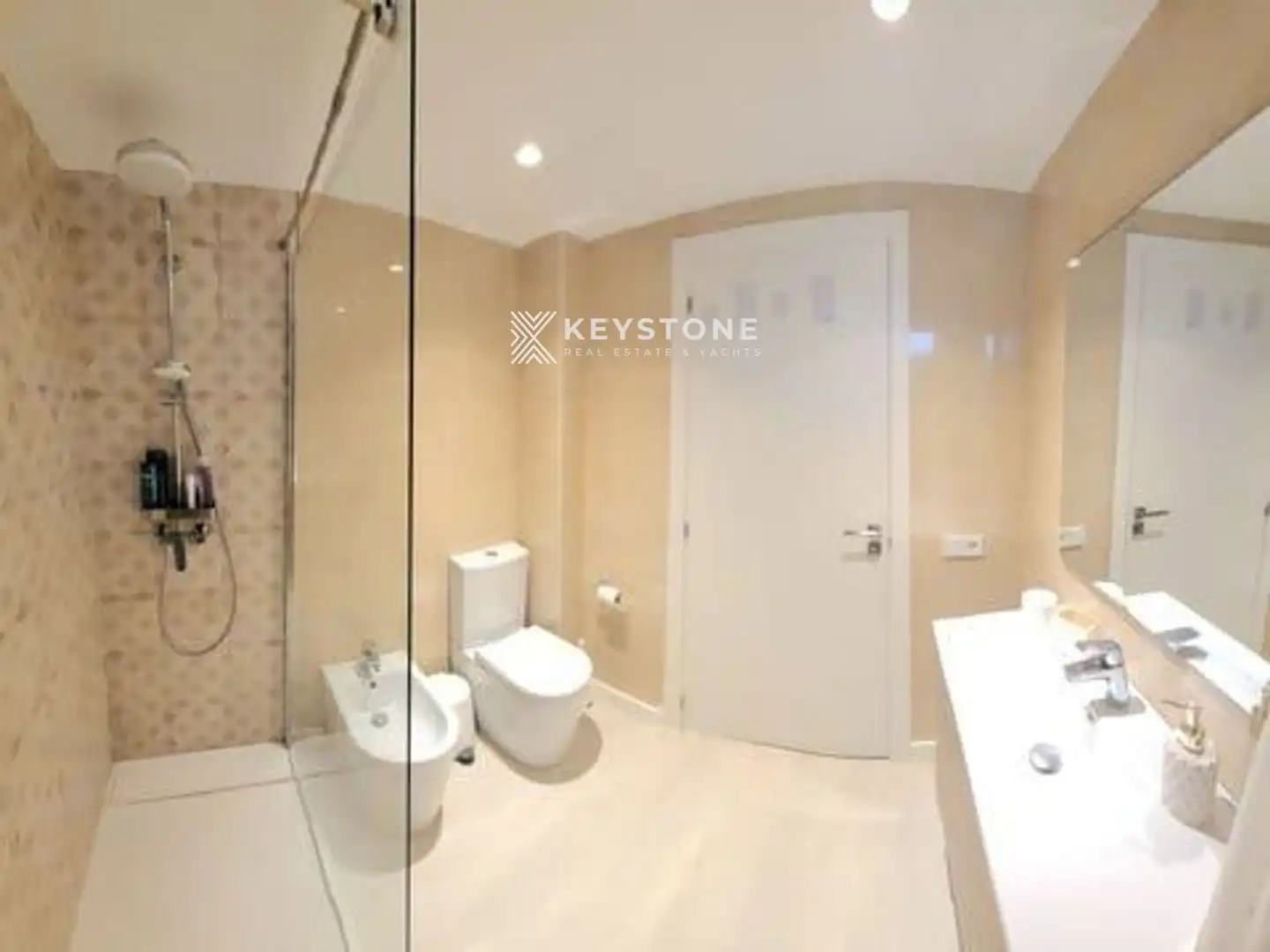 Bathroom of Flat for sale in Calvià  with Air Conditioner, Terrace and Swimming Pool