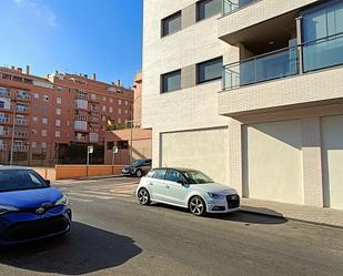 Vista exterior de Local en venda en  Almería Capital