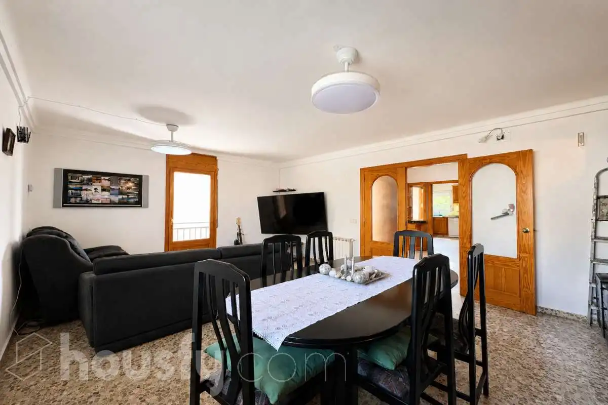 Casa con terrazza in vendita a Calle Guillerias ., imagen 3