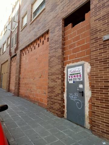 Local comercial en Venta en Calle la Luna, 4D en Las Lomas - Salinera - La Muñeca