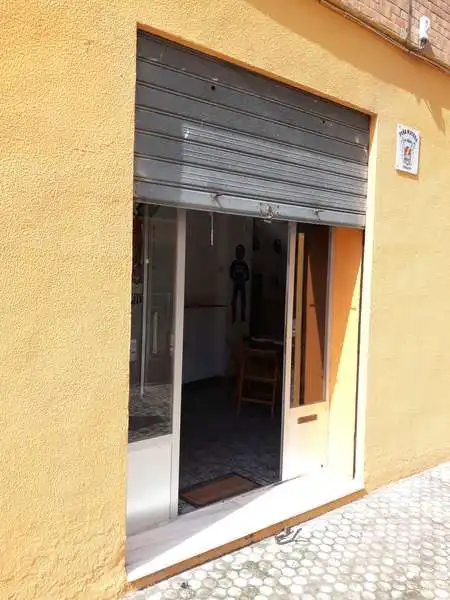 Local comercial en venta en Diego cabrera, imagen 2