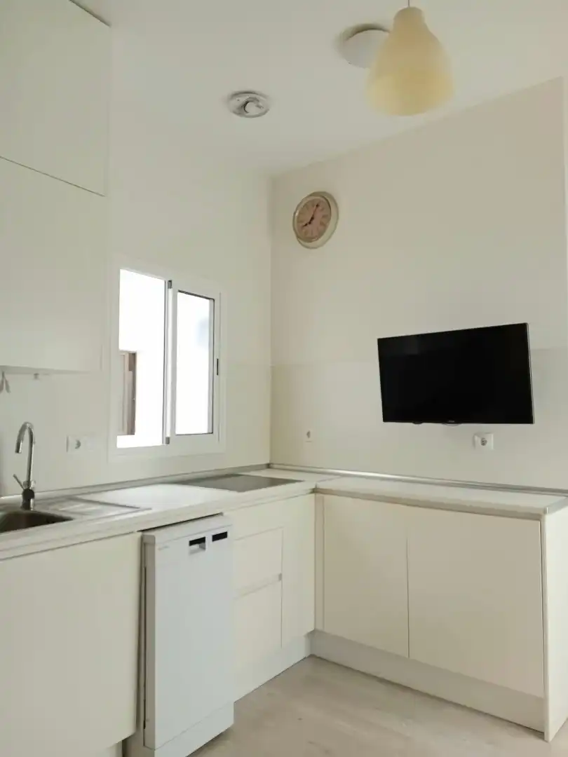 Cocina de Piso de alquiler en Las Palmas de Gran Canaria con Amueblado, Lavadora y TV