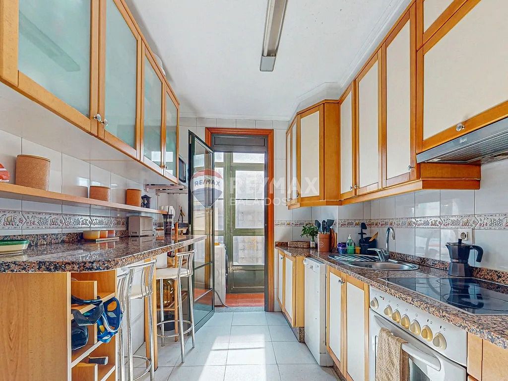 Cocina de Dúplex en venta en Vigo  con Calefacción, Parquet y Trastero