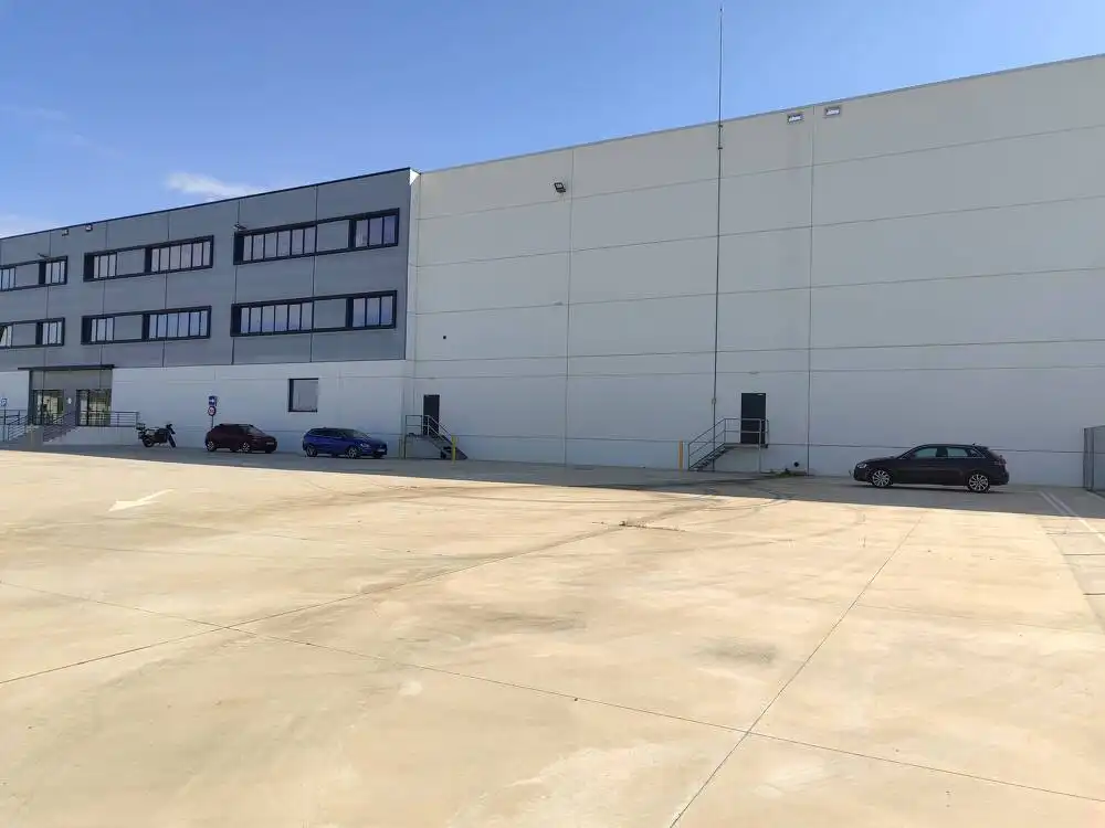 Exterior view of Industrial buildings for rent in Azuqueca de Henares