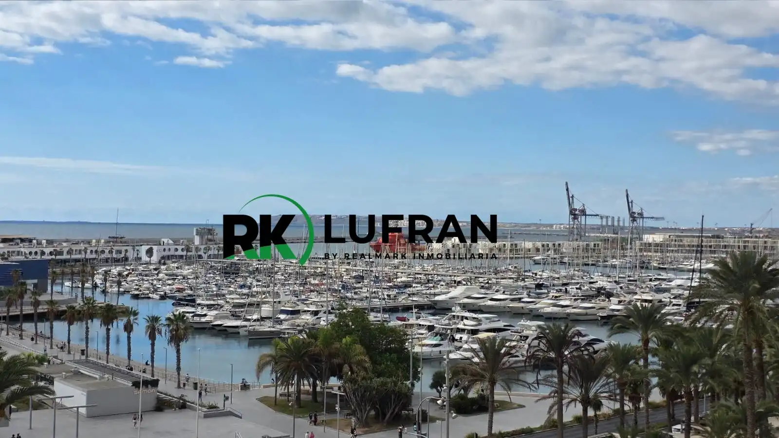 Exterior view of Flat for sale in Alicante / Alacant  with Terrace, Furnished and Balcony
