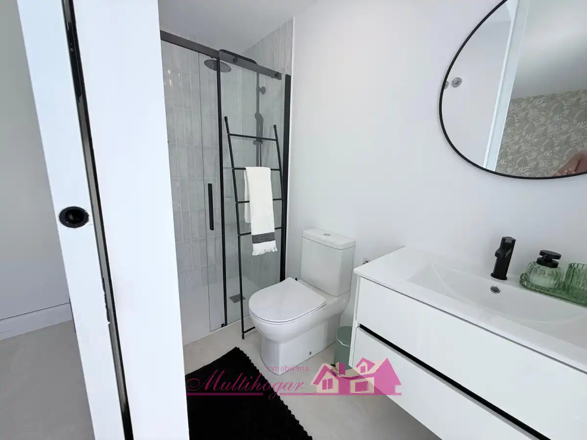 Baño de Planta baja en venta en Sant Antoni de Portmany con Aire acondicionado, Calefacción y Jardín privado