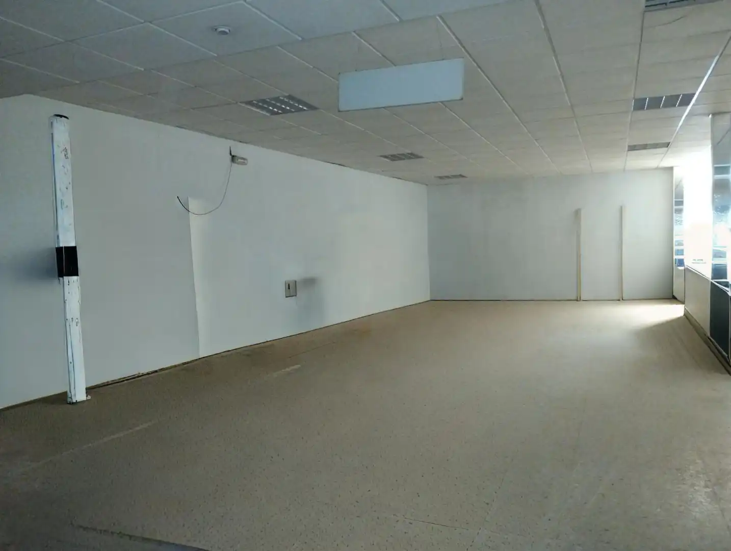 Commercial properties for rent in Ribera del Fresno  with Air Conditioner