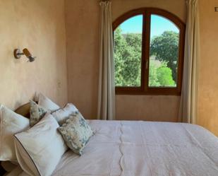 Bedroom of House or chalet to share in Torrelodones  with Air Conditioner