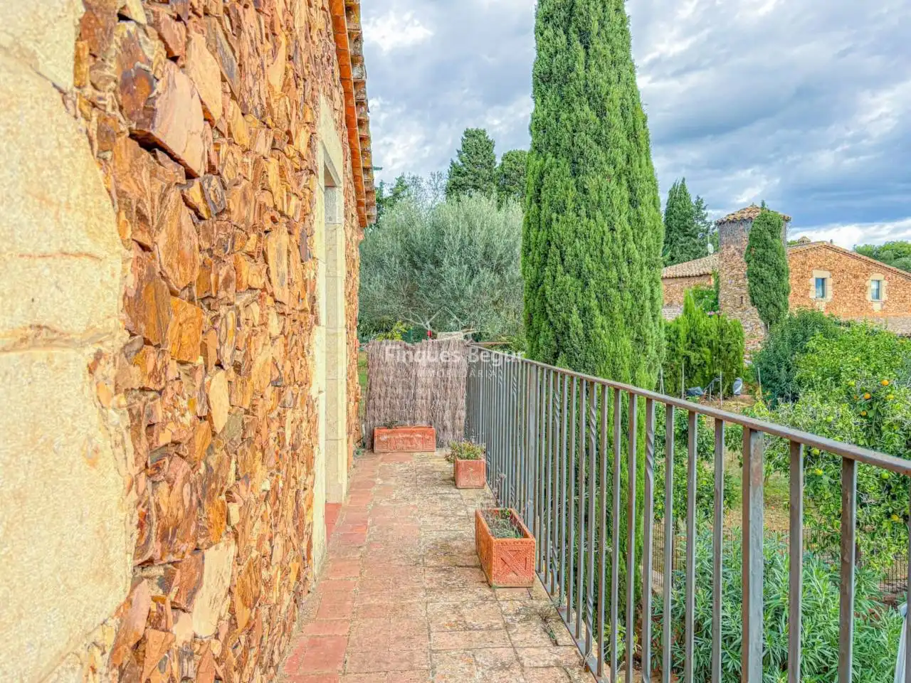 Jardí de Finca rústica en venda en Mont-ras amb Calefacció, Jardí privat i Terrassa