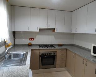 Kitchen of Duplex to rent in Girona Capital