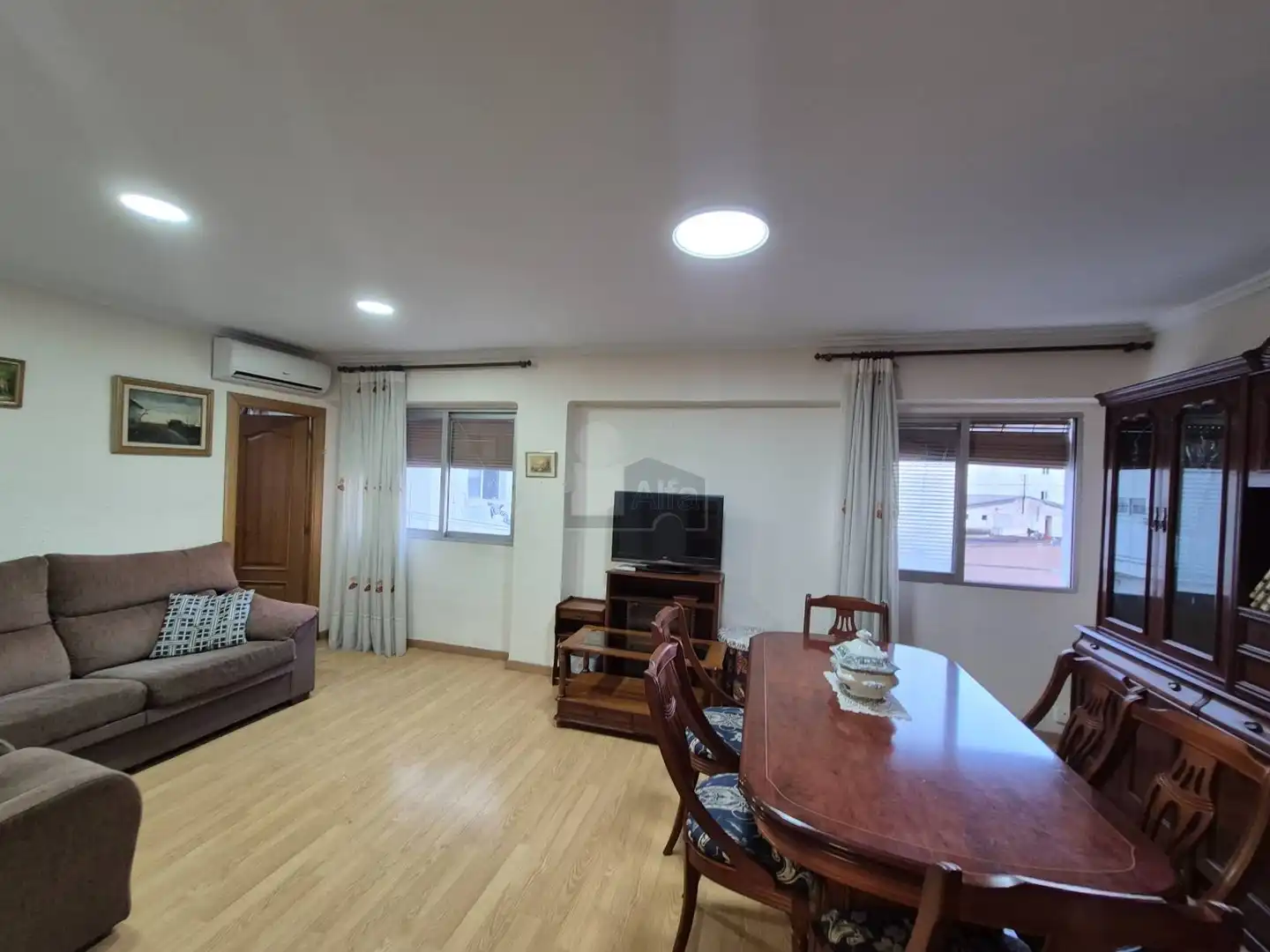 Sala d'estar de Pis de lloguer en Valencia amb Aire condicionat, Moblat i Forn