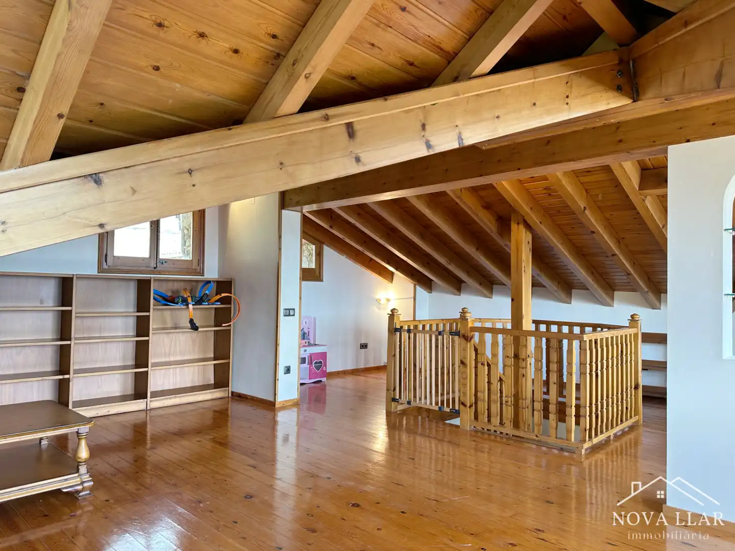 Einfamilien-Reihenhaus zum Verkauf in Vilallonga de Ter mit Heizung, Privatgarten und Terrasse