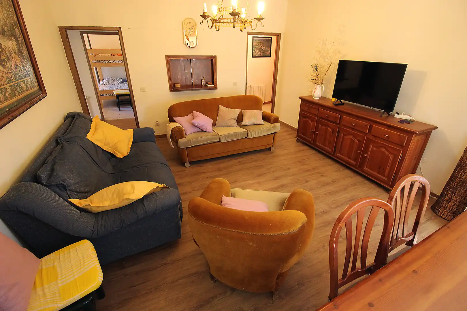 Sala d'estar de Casa o xalet en venda en Uceda amb Calefacció, Jardí privat i Parquet