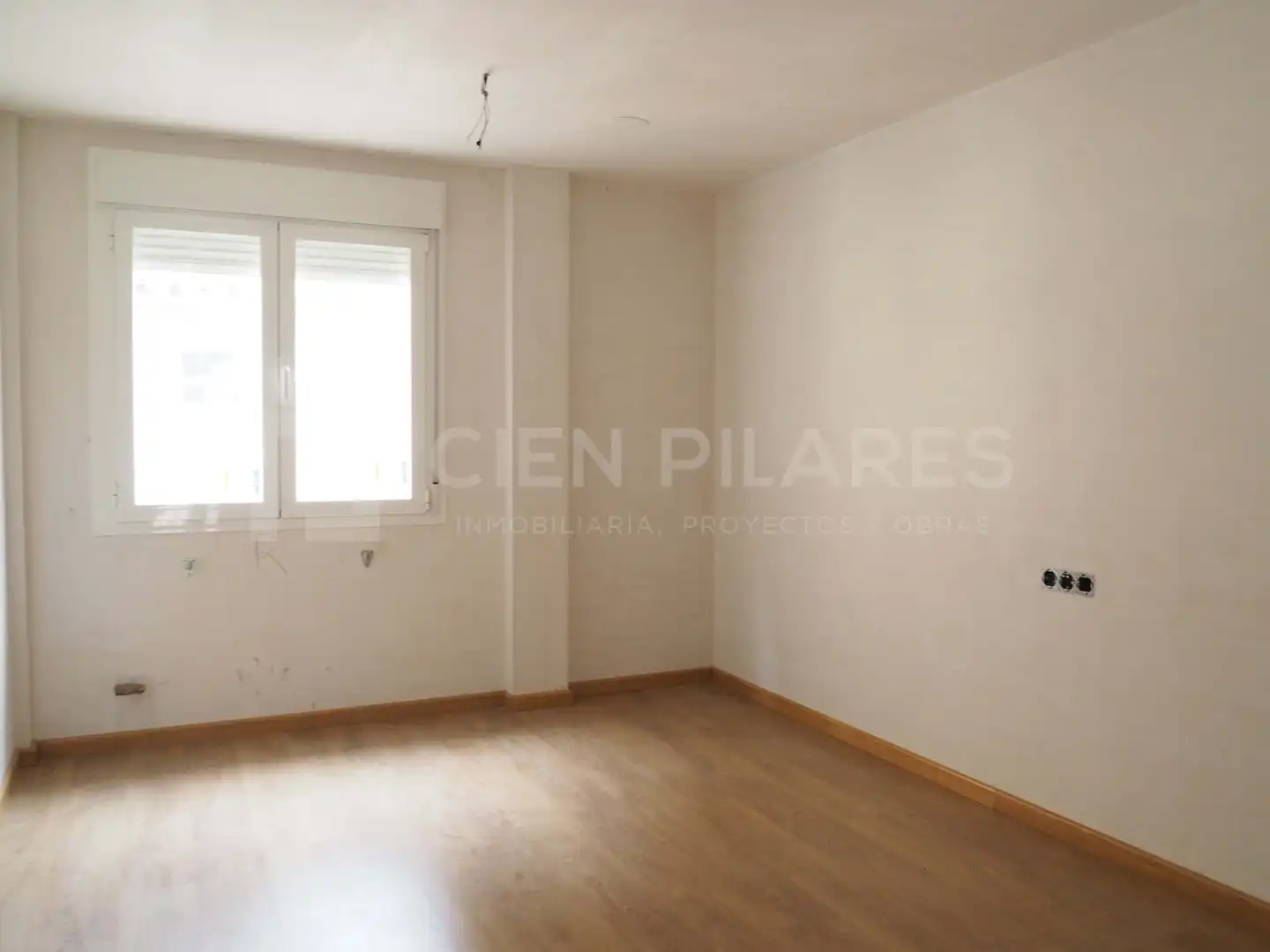 Bedroom of Detached homes for sale in Quel