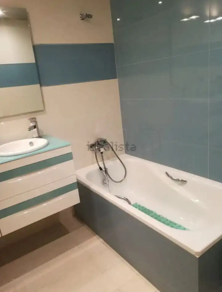 Bathroom of Detached homes for rent in Dos Hermanas  with Air Conditioner and Pets allowed