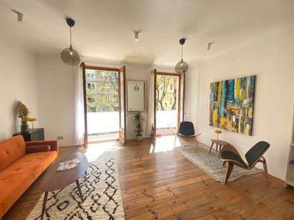 Living room of Flat for sale in  Barcelona Capital  with Heating, Terrace and Balcony