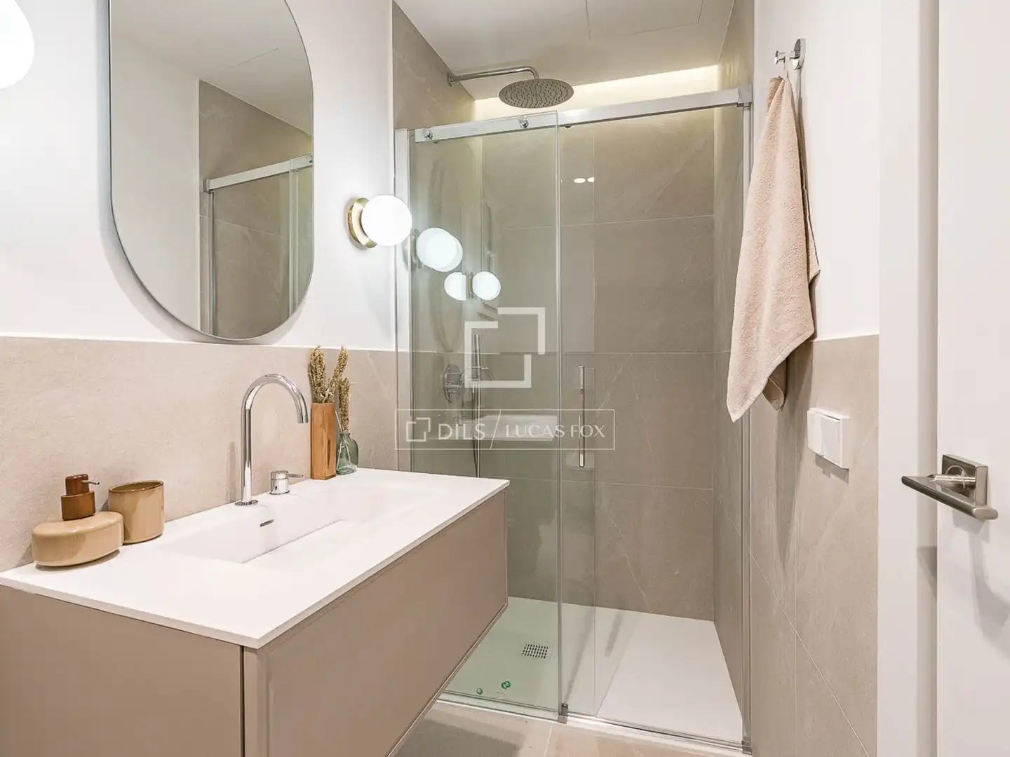 Baño de Piso en venta en Barcelona con Aire acondicionado, Calefacción y Balcón