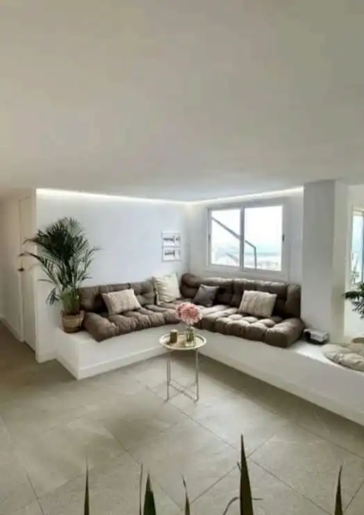 Sala d'estar de Casa o xalet en venda en Adeje amb Jardí privat, Terrassa i Piscina