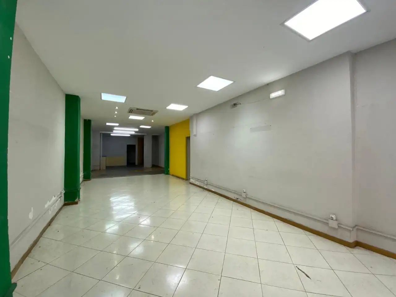 Local comercial en venda a Calle Juan Madrazo 9 24002 Leon, imagen 3