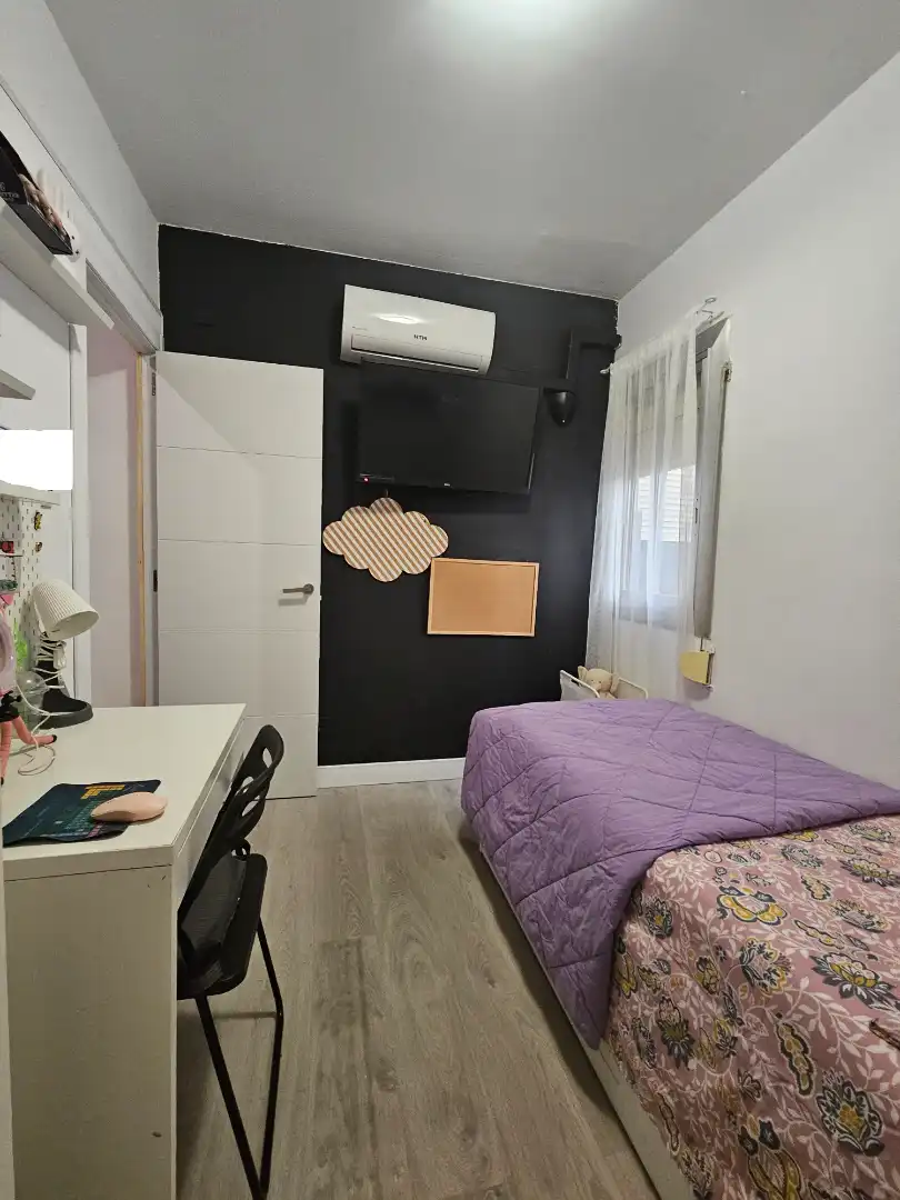 Piso en venta en Carrer d'Iscle Soler, El Pedró