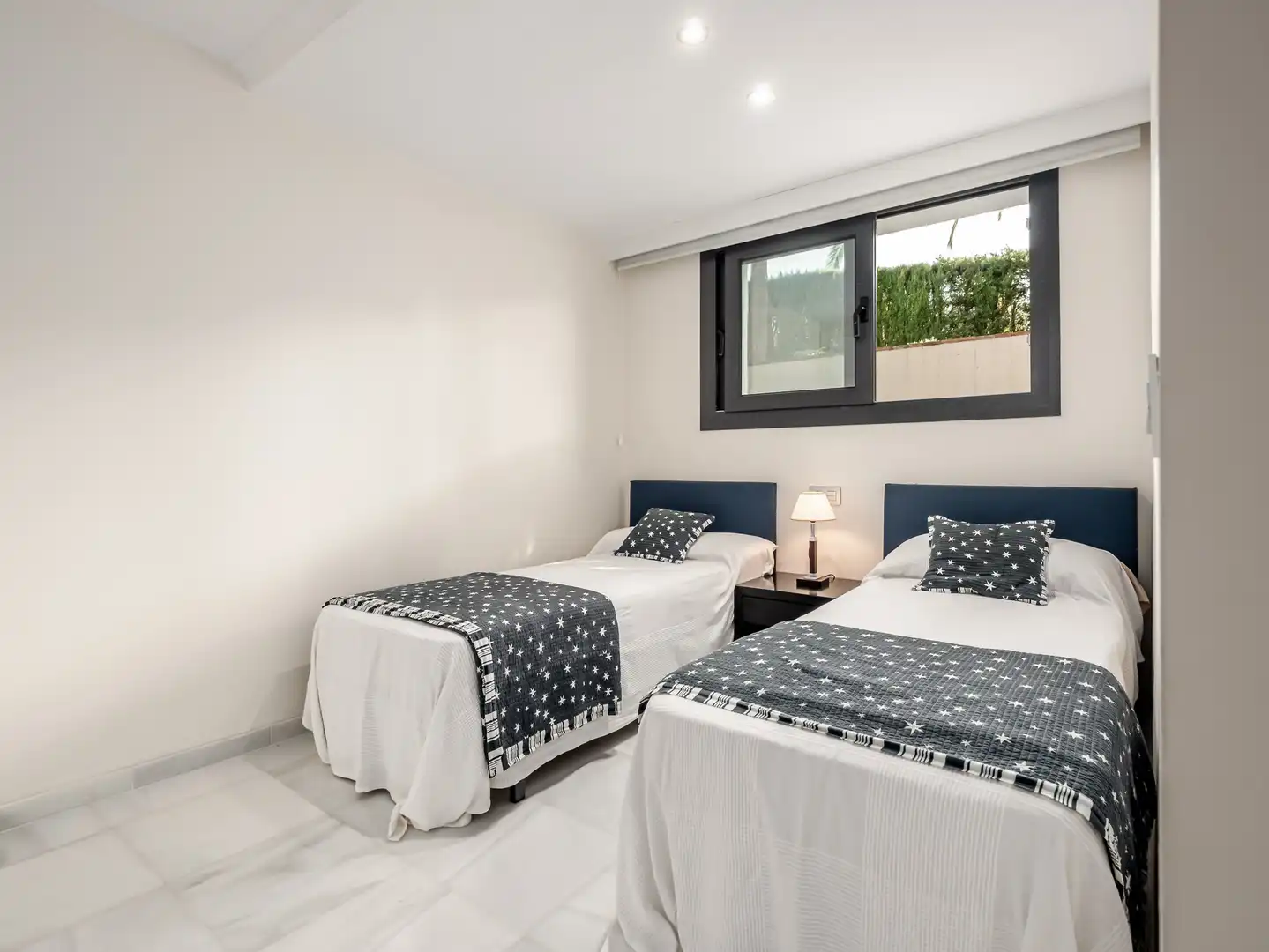 Habitación de Casa o chalet en venta en Marbella con Aire acondicionado, Calefacción y Piscina