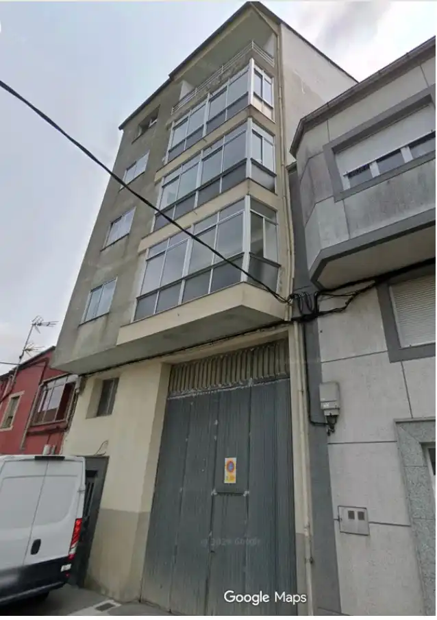 Vista exterior de Piso en venta en Lugo