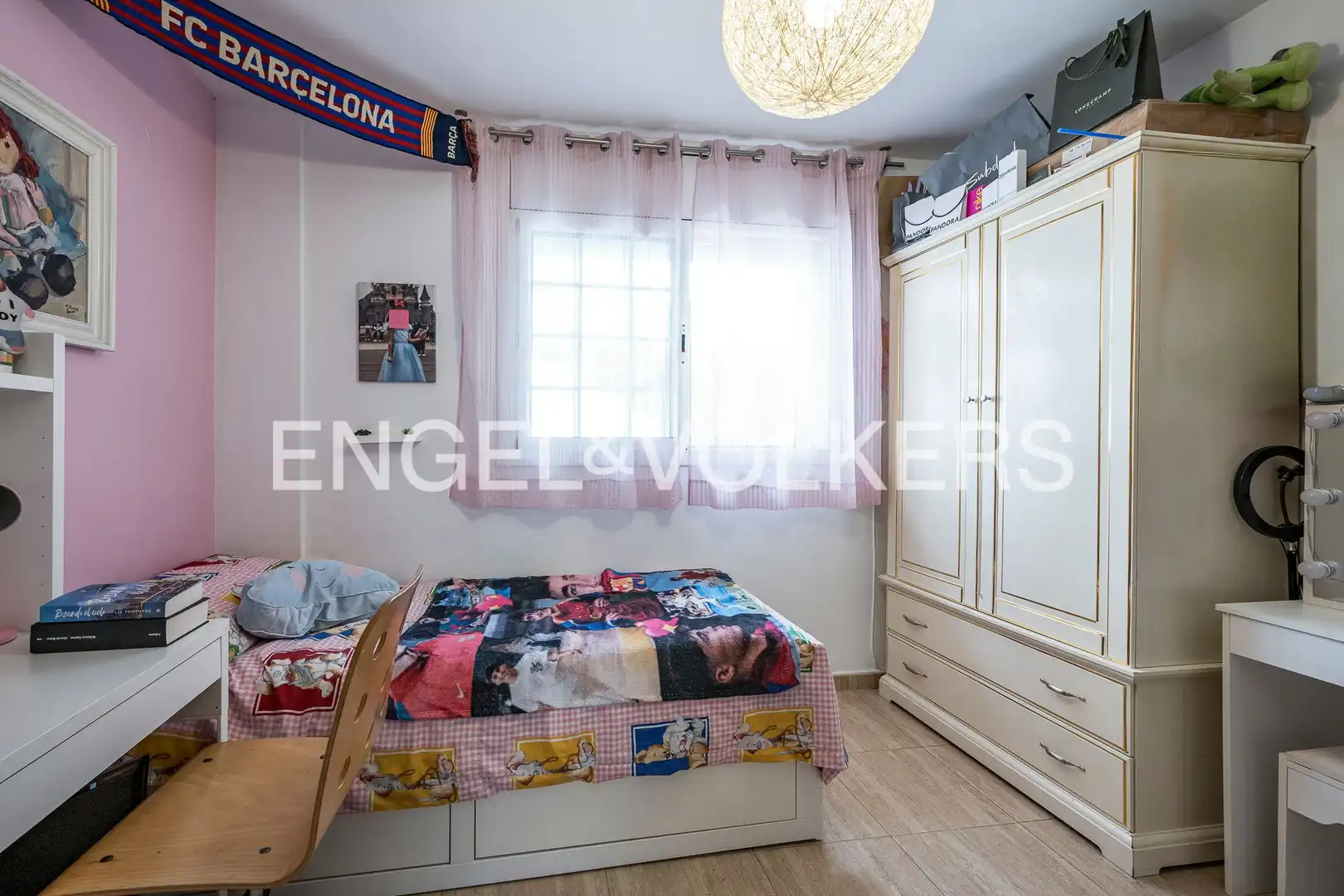Schlafzimmer von Wohnung zum Verkauf in L'Hospitalet de Llobregat mit Klimaanlage, Heizung und Terrasse