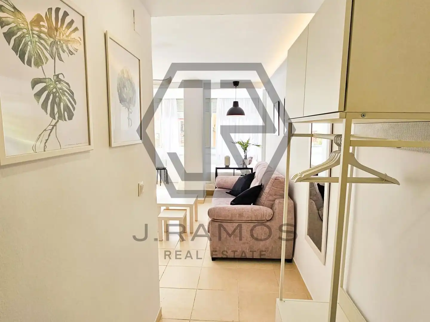 Study for rent in calafate, Centro