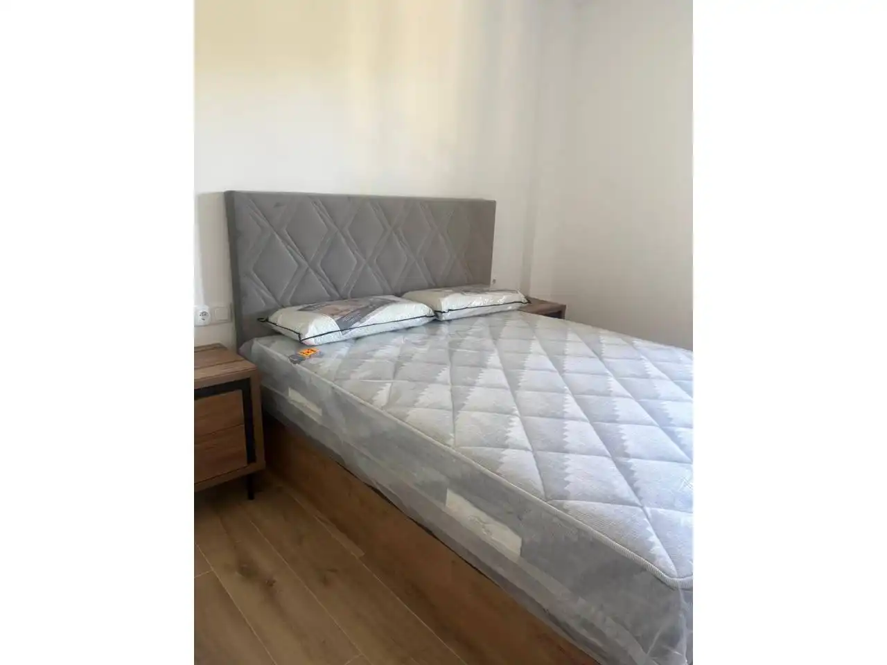 Habitación de Piso de alquiler en San Martín de Valdeiglesias con Aire acondicionado, Terraza y Amueblado