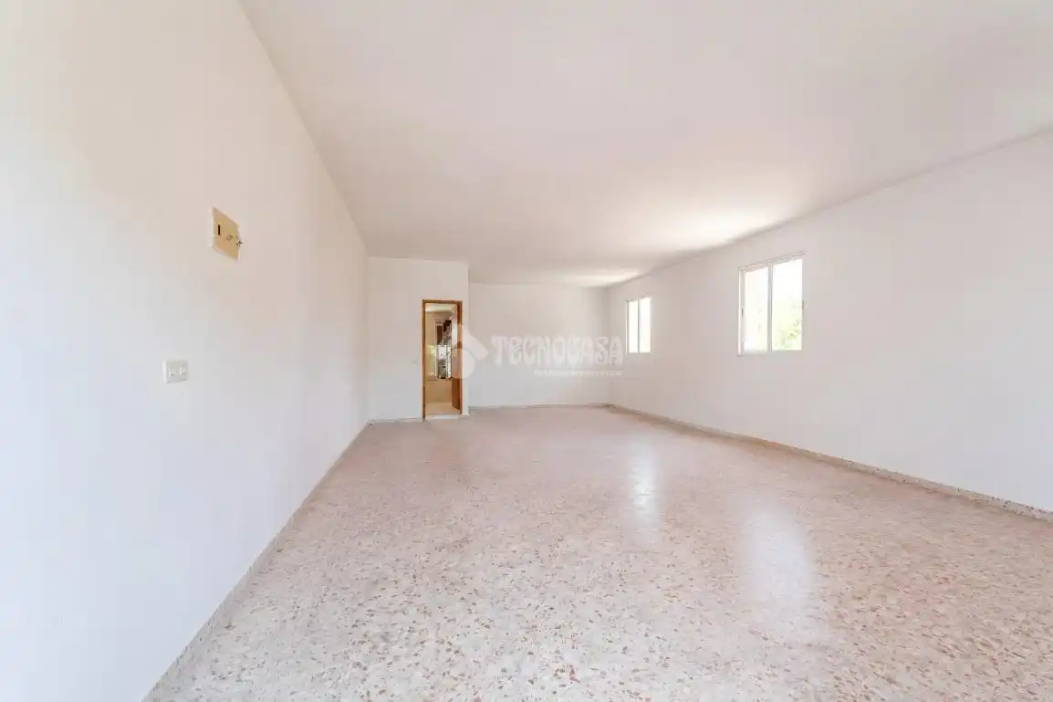 Sala d'estar de Casa o xalet en venda en Hoyo de Manzanares amb Calefacció i Jardí privat