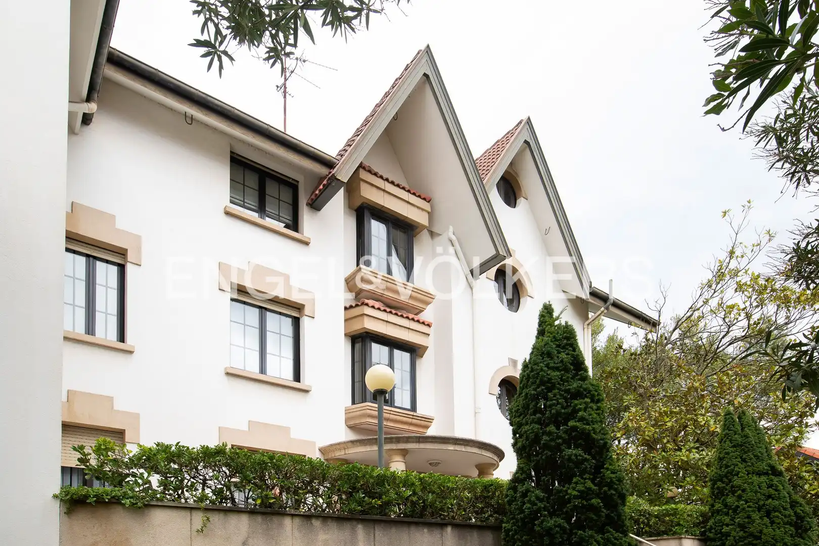 Vista exterior de Piso en venta en Getxo  con Calefacción, Jardín privado y Parquet