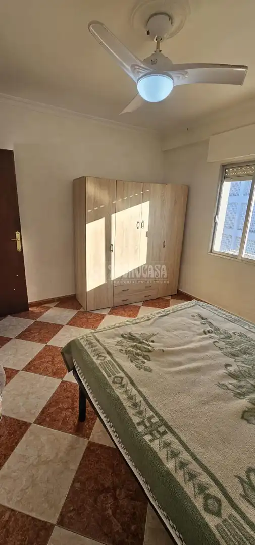 Schlafzimmer von Wohnung zur Miete in Huelva