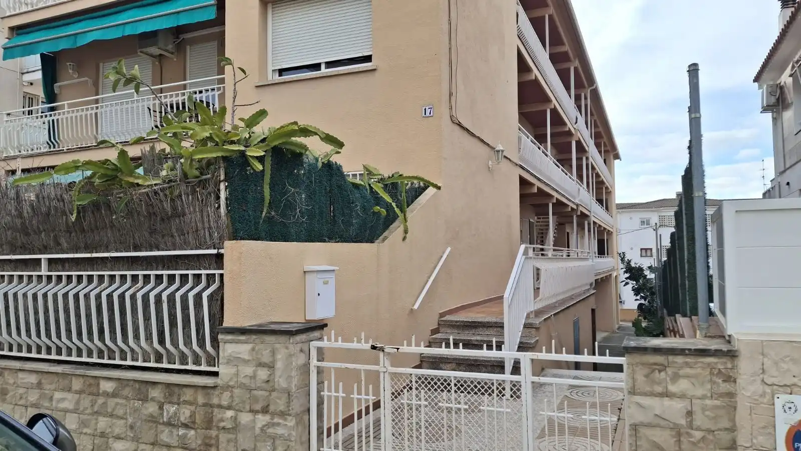 Vista exterior de Apartament en venda en El Vendrell amb Terrassa i Traster
