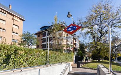 Exterior view of Attic for sale in  Madrid Capital  with Air Conditioner and Terrace