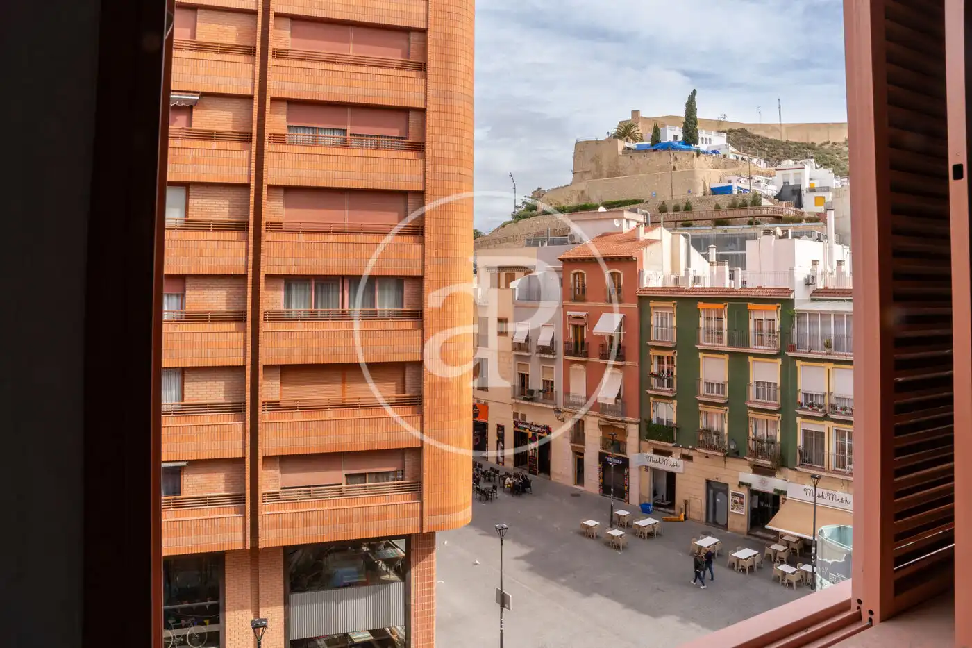 Vista exterior de Pis en venda en Alicante / Alacant amb Aire condicionat i Calefacció