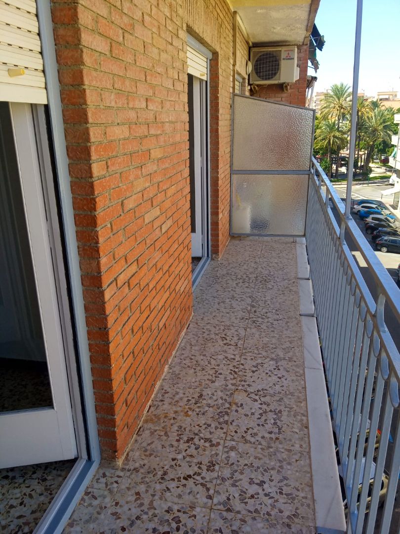 Terrassa de Pis de lloguer en Elche / Elx amb Moblat i Balcó