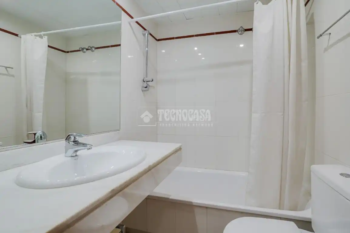 Baño de Piso en venta en Barcelona con Balcón