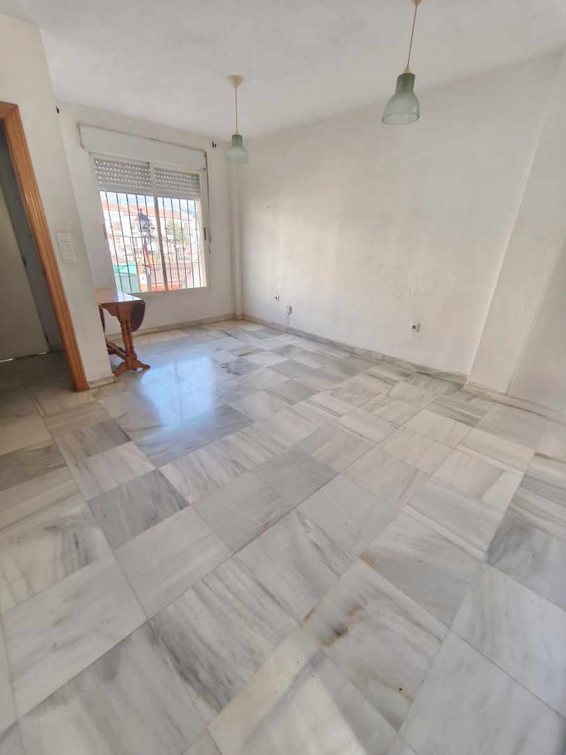 Casa adosada en venda en Las Gabias amb Traster i Balcó